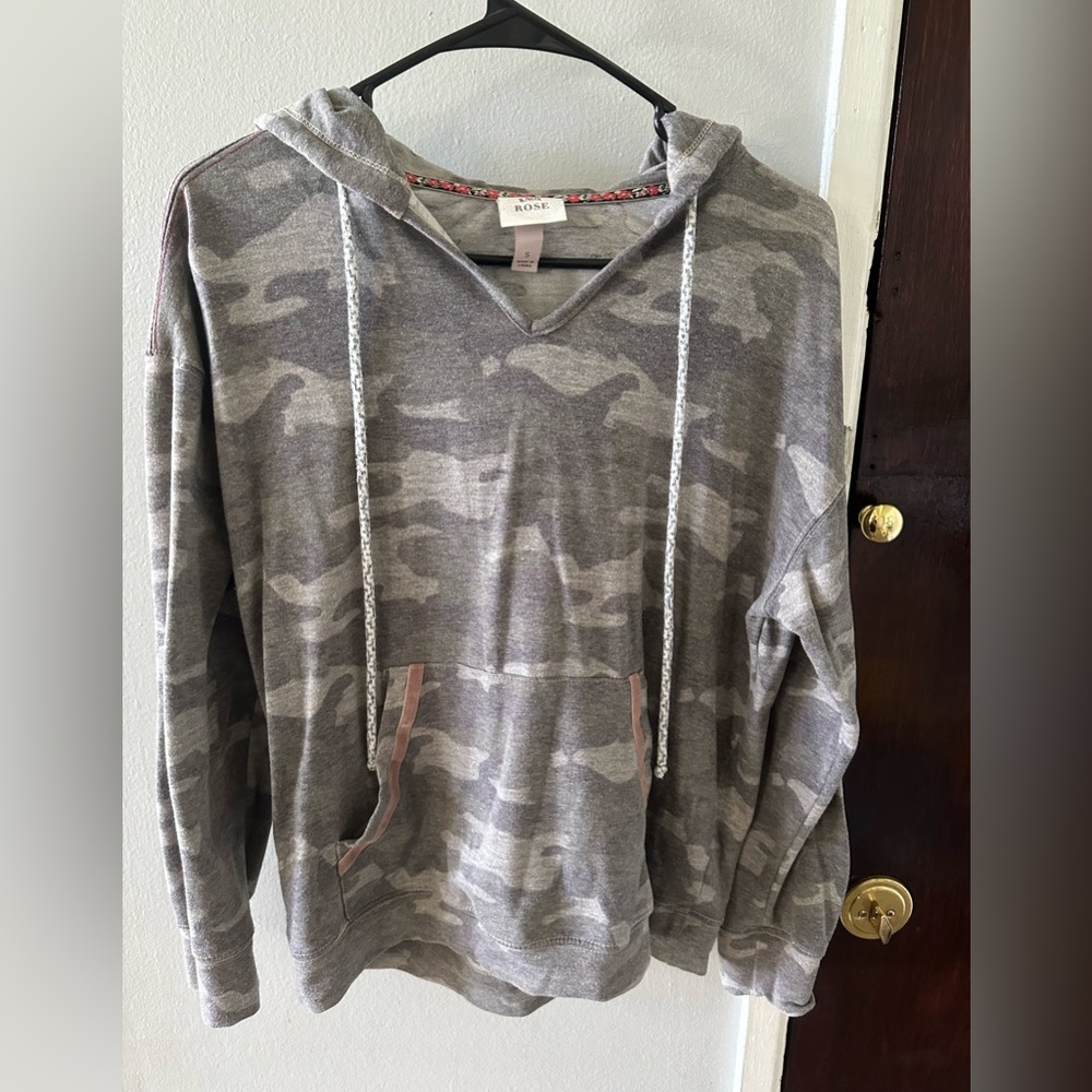 Knox rose camouflage hoodie